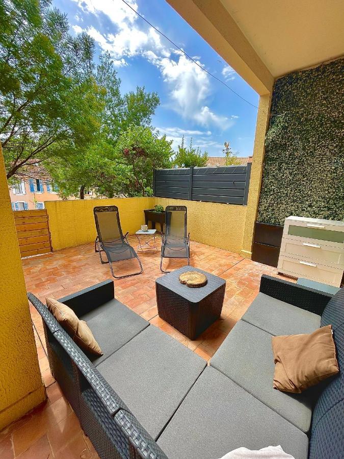 Appartement Proche Mer Avec Terrasse Et Jardin Privatif Hyères Exterior foto